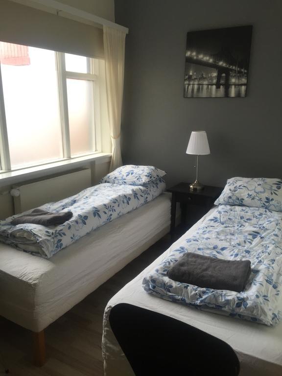 Litla Guesthouse Isafjordur ภายนอก รูปภาพ